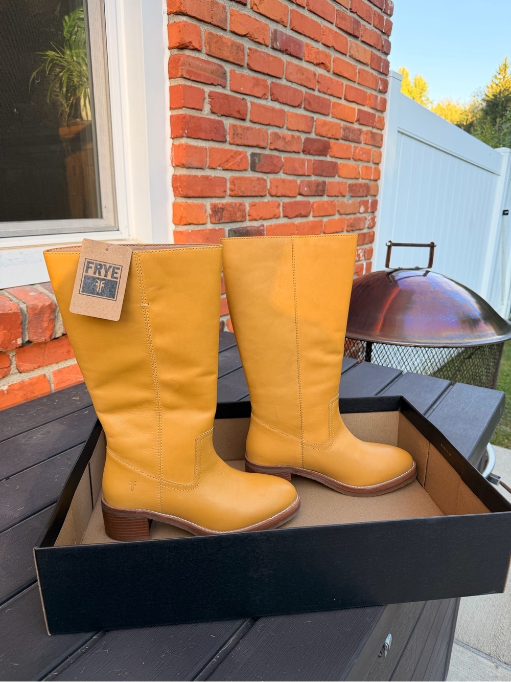 Frye Women's Banana Leather Mid-Calf Boots